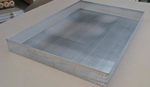 Latest company news about 관통되는 금속 쟁반 음식 급료 550 조각