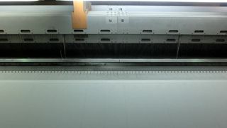 철망사 스크린을 형성하는 폴리에스테