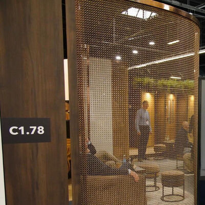 좋은 가격 주문 크기 금 색깔 금속 장식적인 스테인리스 반지 커튼 메시 직물 온라인으로